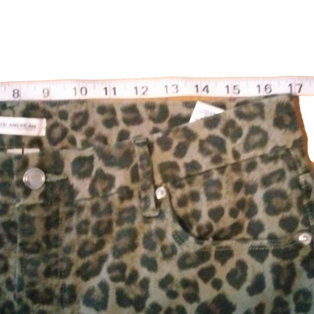 Good American Good waist crop jeans. Plus size 16. Animal print. - Picture 7 of 13